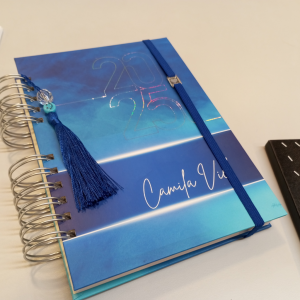 Agenda Personalizada Sulfite 75g 15x21cm Miolo Preto e Branco Capa Dura 2mm Laminada com BOPP Selecione os opcionais